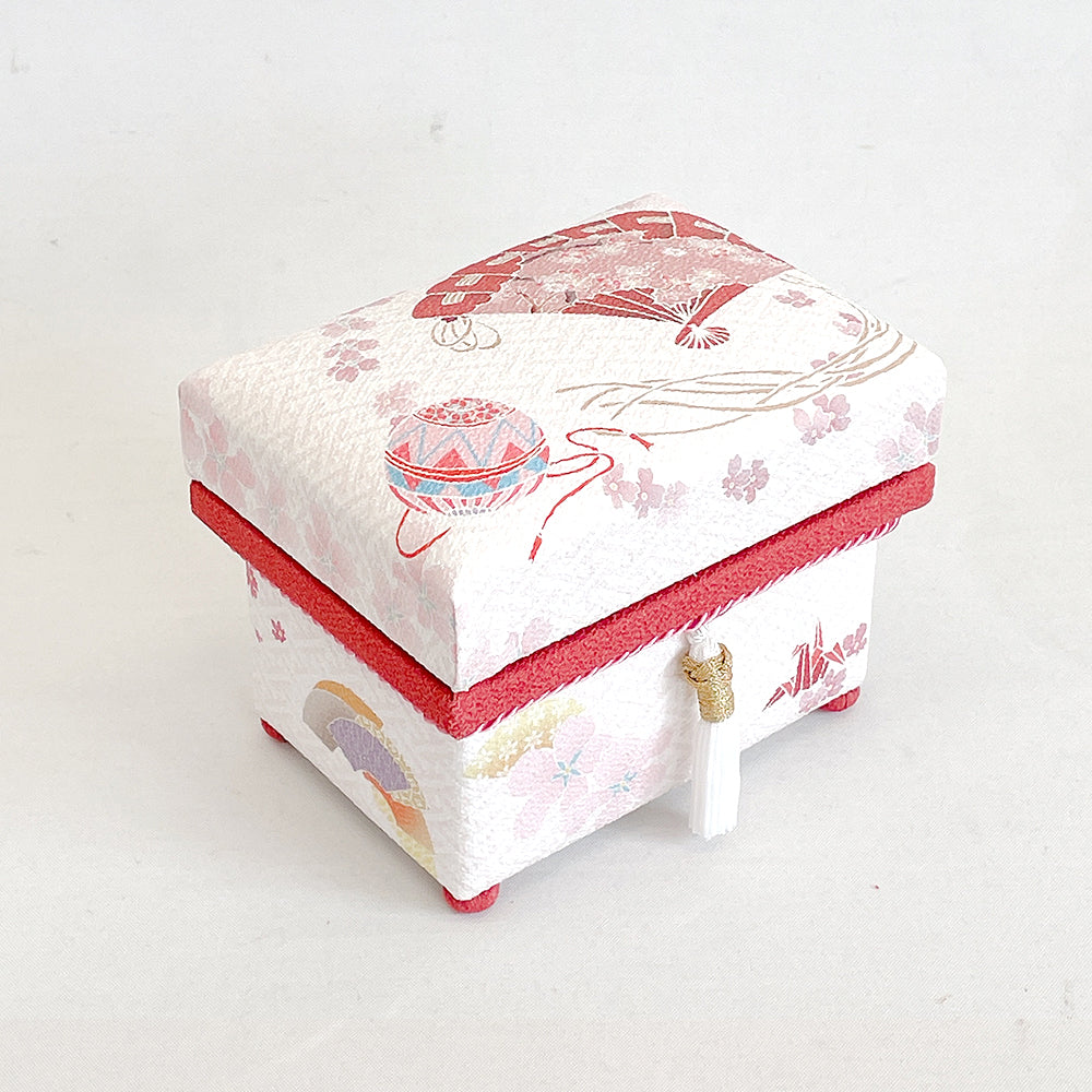 ミニ茶箱 風の彩「姫道具」 お雛様お飾りセット コンパクト ミニチュア 加賀友禅 ひな人形 かわいい 縁起 出産祝 誕生日 プレゼント 伝統工芸