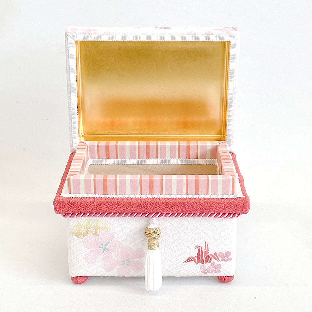 ミニ茶箱 風の彩「姫道具」 お雛様お飾りセット コンパクト ミニチュア 加賀友禅 ひな人形 かわいい 縁起 出産祝 誕生日 プレゼント 伝統工芸