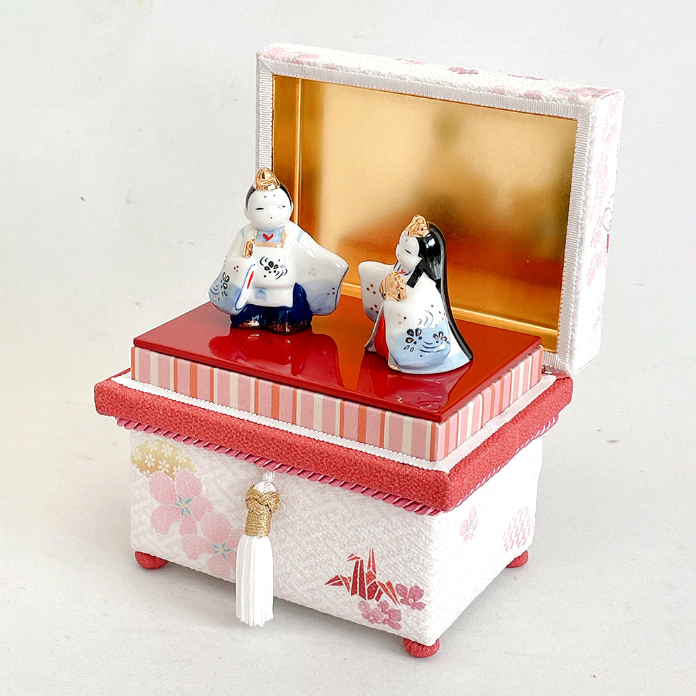 ミニ茶箱 風の彩「姫道具」 お雛様お飾りセット コンパクト ミニチュア 加賀友禅 ひな人形 かわいい 縁起 出産祝 誕生日 プレゼント 伝統工芸