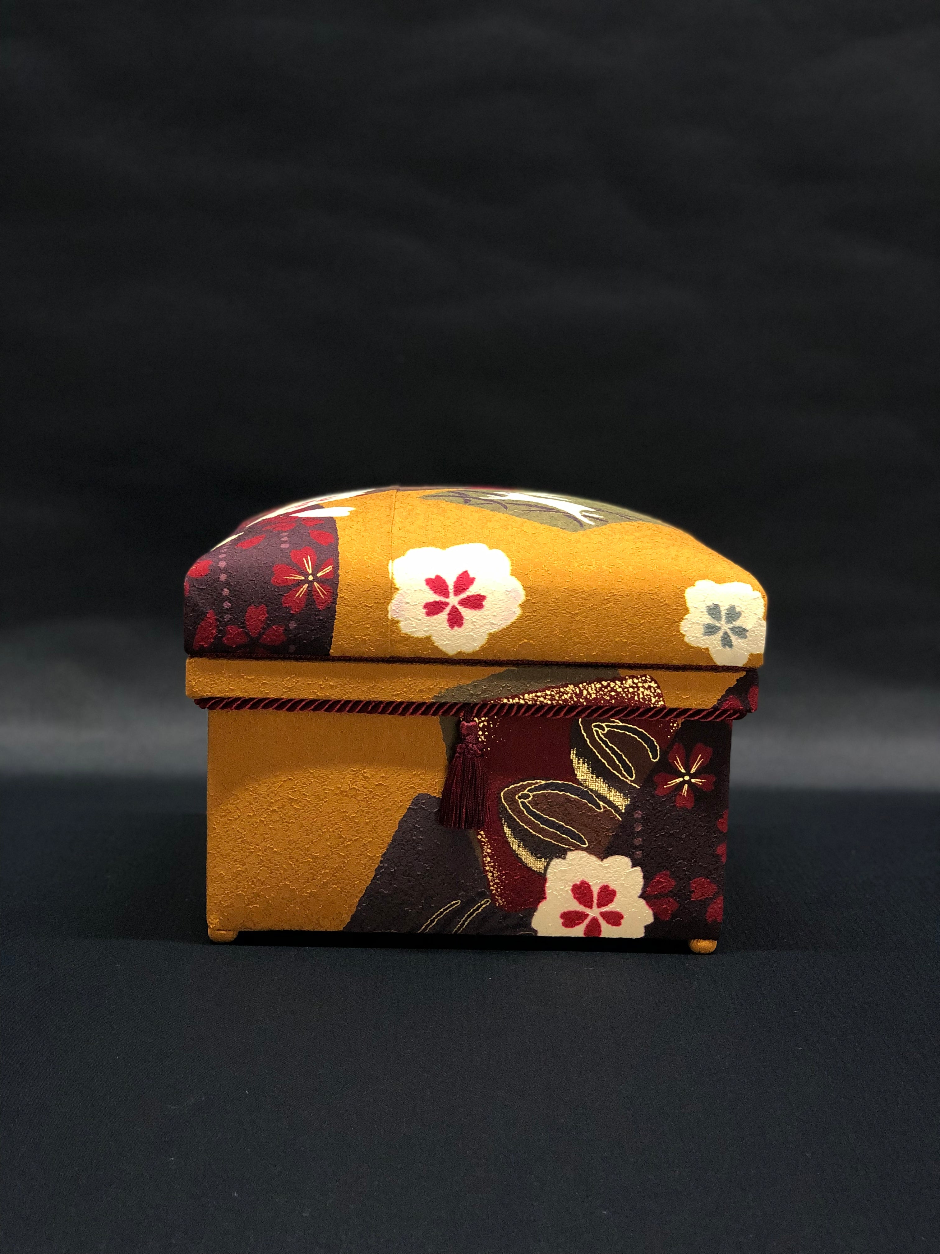 インテリア茶箱 Nori-M型 振袖 丹後ちりめん「兎」