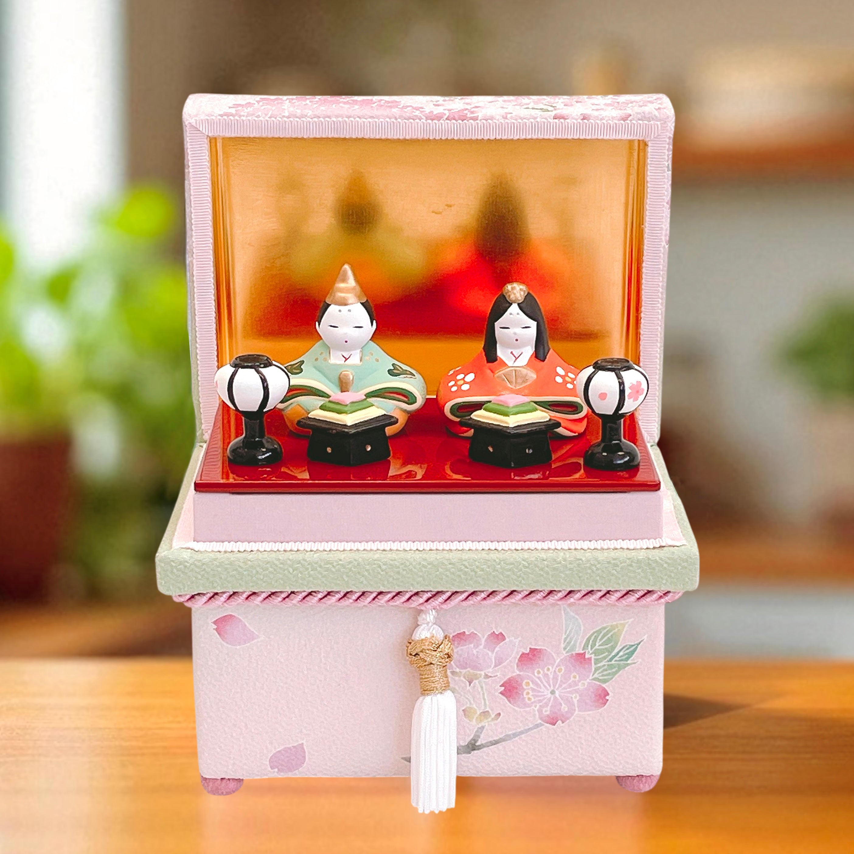ミニ茶箱 　風の彩「金沢の春」 お雛様お飾りセット　コンパクト　ミニチュア　加賀友禅　 ひな人形 かわいい　縁起 出産祝 誕生日 プレゼント 伝統工芸