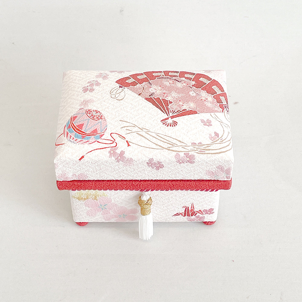 ミニ茶箱 　風の彩「姫道具」 お雛様お飾りセット　コンパクト　ミニチュア　加賀友禅　 ひな人形 かわいい　縁起 出産祝 誕生日 プレゼント 伝統工芸