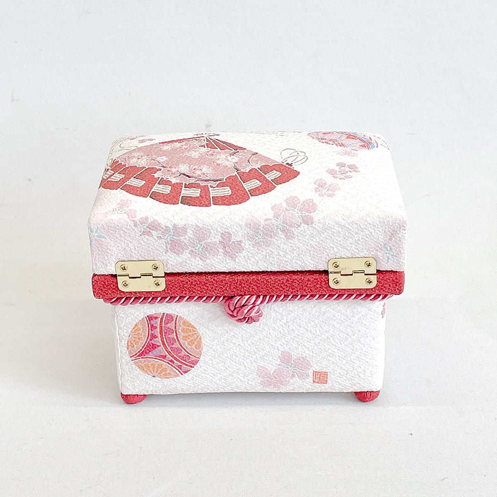 ミニ茶箱 　風の彩「姫道具」 お雛様お飾りセット　コンパクト　ミニチュア　加賀友禅　 ひな人形 かわいい　縁起 出産祝 誕生日 プレゼント 伝統工芸