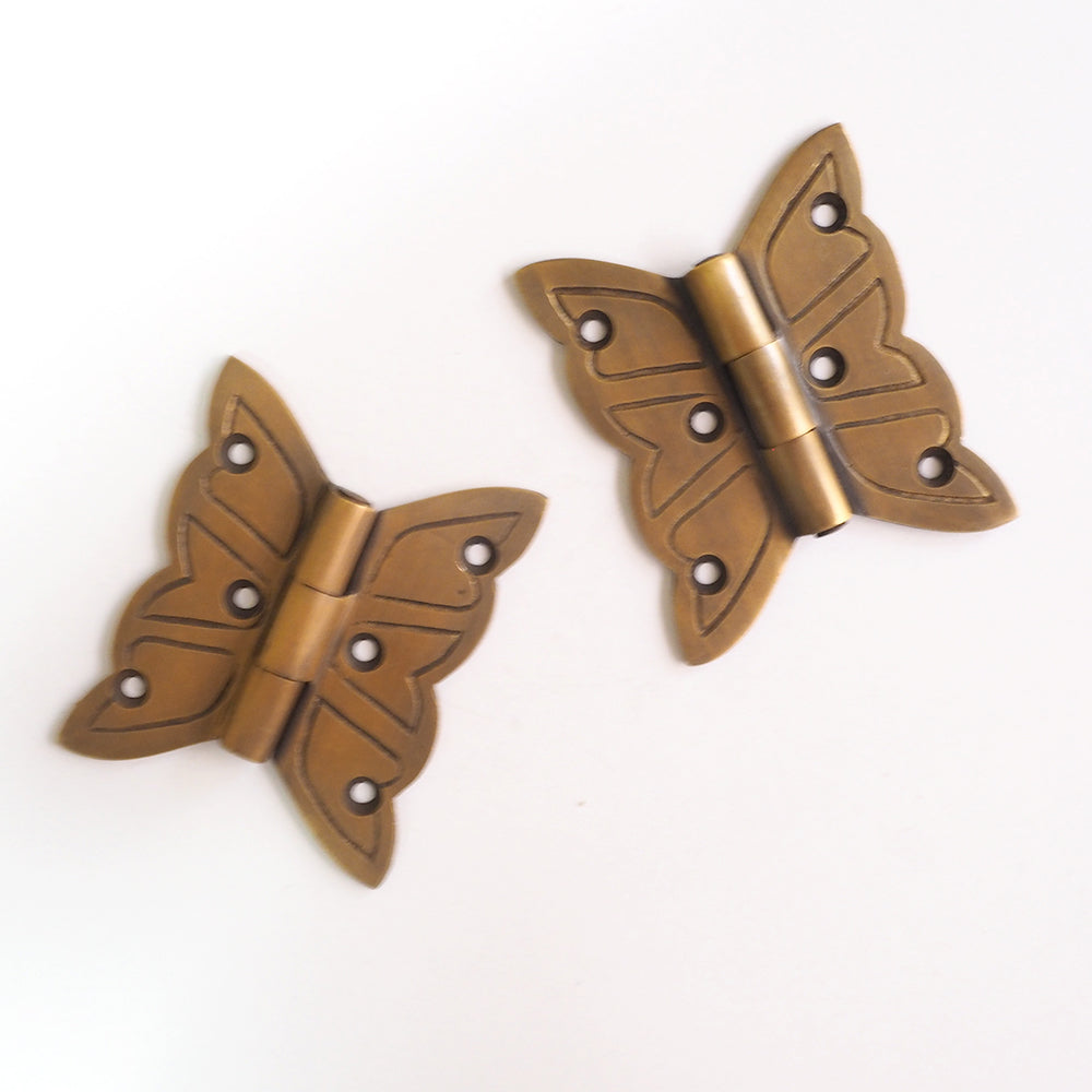 バタフライヒンジ